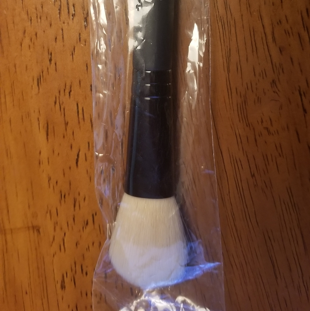 BAREMINERALS Dual Finish Blush and Contour Brush